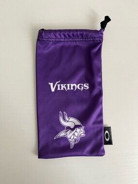 Oakley NFL Minnesota Vikings Collection Microfiber Bag Purple Black